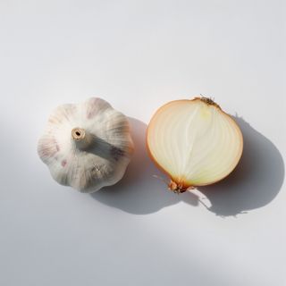 Garlic½ Yellow Onion